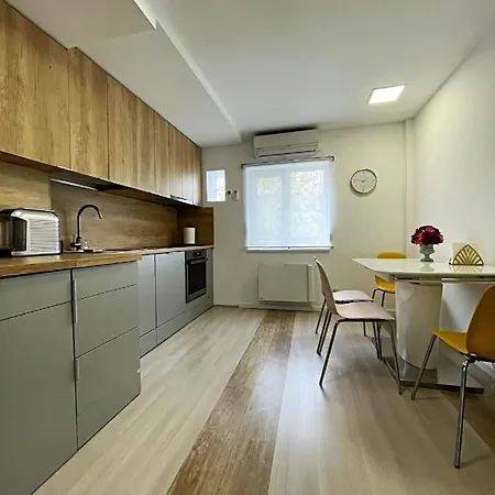 Start 2 Apartament Bukareszt