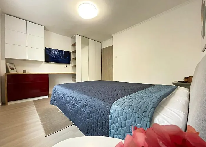 Start 2 Apartament *
