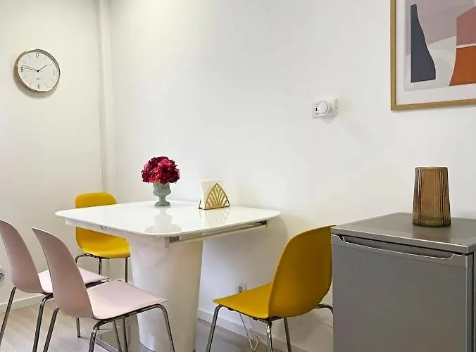 Start 2 Apartment Bucharest