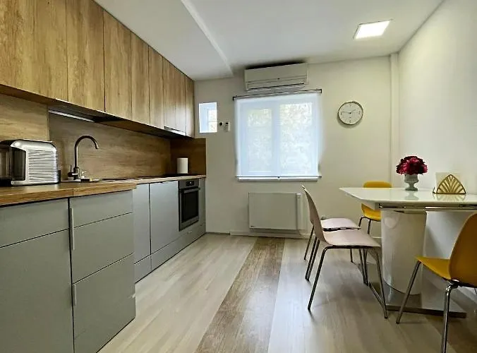 Start 2 Apartment Bucharest